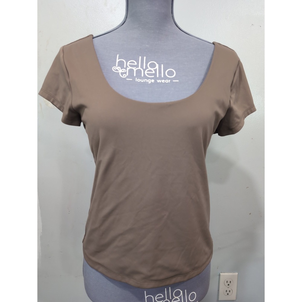 Old Navy Double-Layer Women's T-Shirt in Taupe ~ Size Large